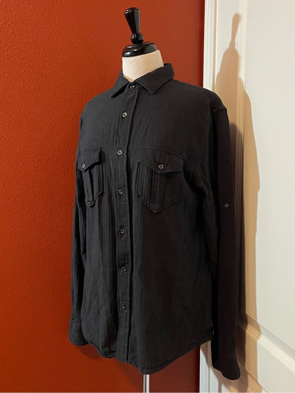 Billy Reid Men’s Classic Herringbone Black Button Down Long Sleeve Shirt